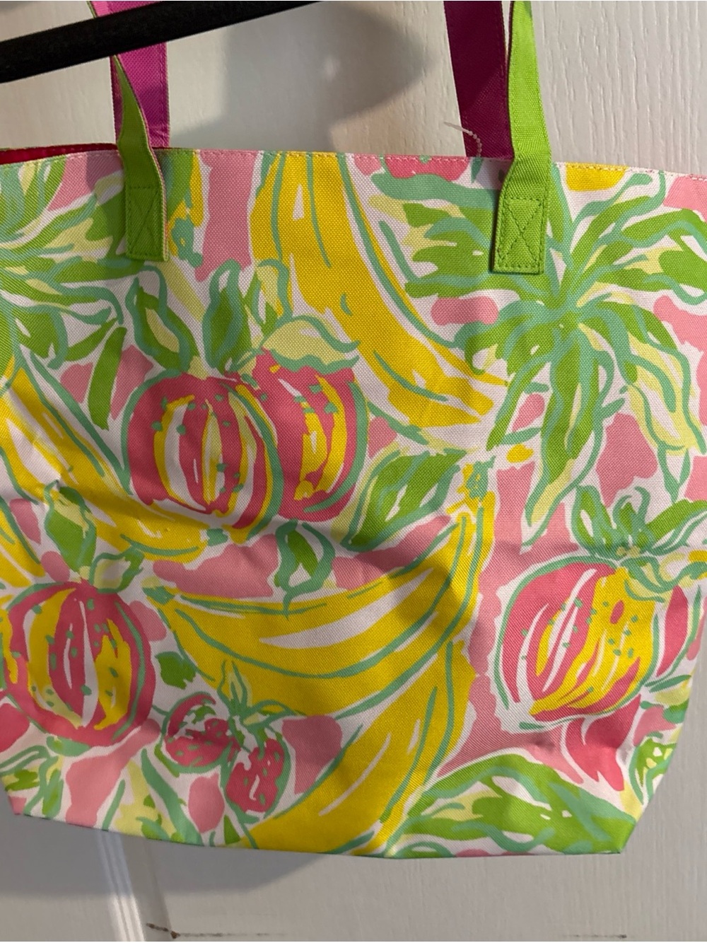 Lilly Pulitzer by Estée Lauder Pink & Green Citrus Tote Bag with cosmetic bag - Picture 4 of 5